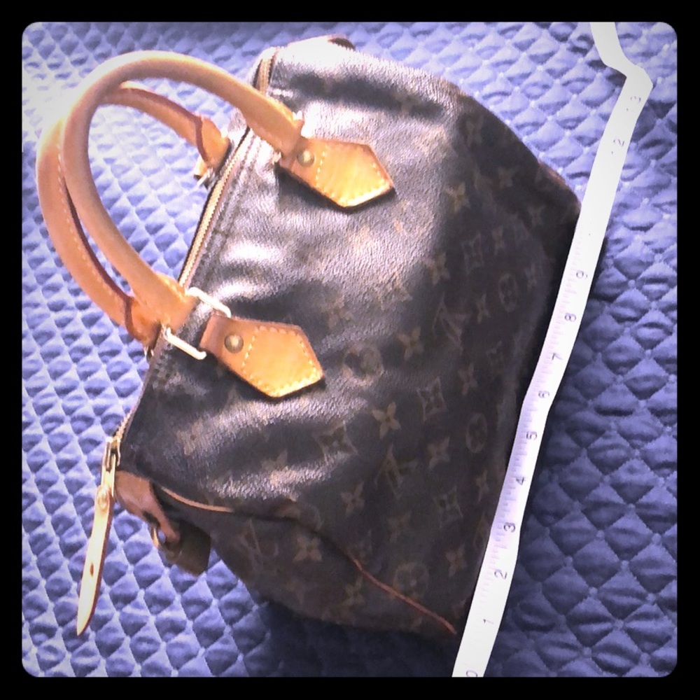 Authentic Louis Vuitton speedy 25